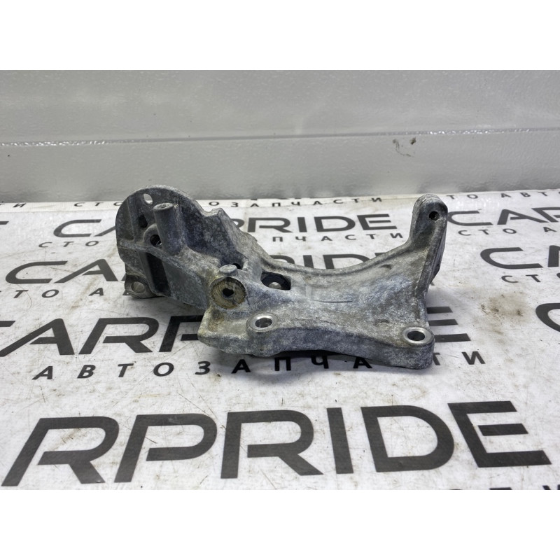 Кронштейн генератора (кронштейны двигателя) Subaru Outback BS 2016 2.5