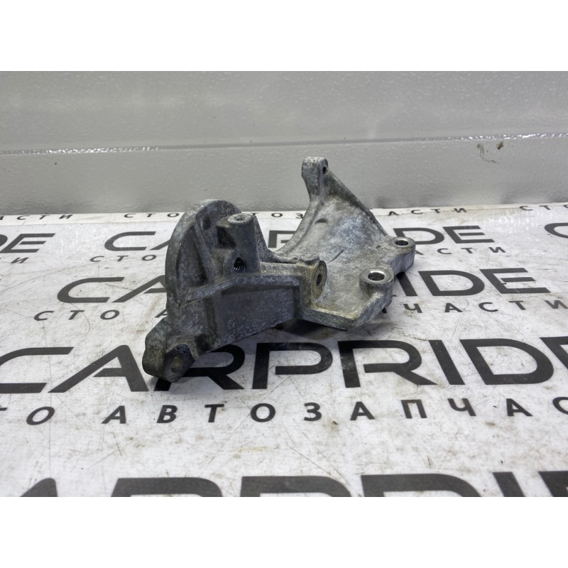 Кронштейн генератора (кронштейны двигателя) Subaru Outback BS 2016 2.5