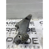 Кронштейн подушки двигателя