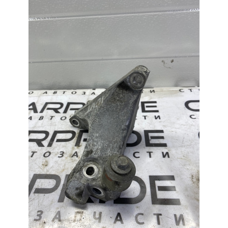 Кронштейн подушки двигателя (кронштейны двигателя) Subaru Outback BS 2016 2.5