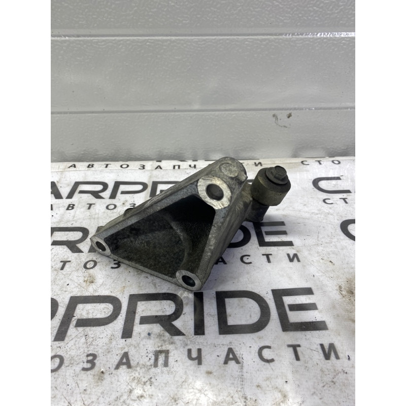 Кронштейн подушки двигателя (кронштейны двигателя) Subaru Outback BS 2016 2.5