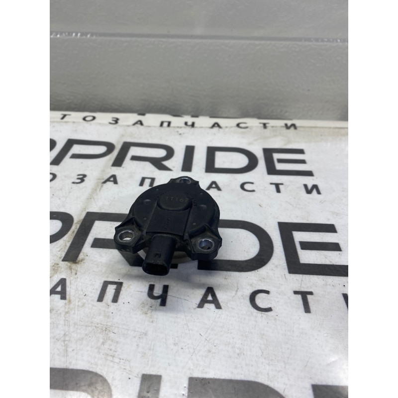 Клапан фазорегулятора (електрика двигуна) Mercedes-Benz GL X164 2012 4.6 a2720510177