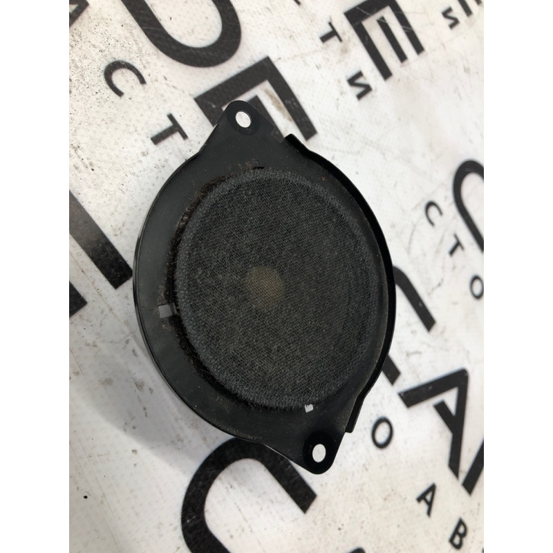 Динамик (электрика) Dodge Journey SXT 2013 3.6 04749264aa