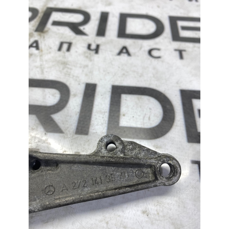 Кронштейн (двигатель и элементы) Mercedes-Benz GL X164 2012 4.6 a2721413540