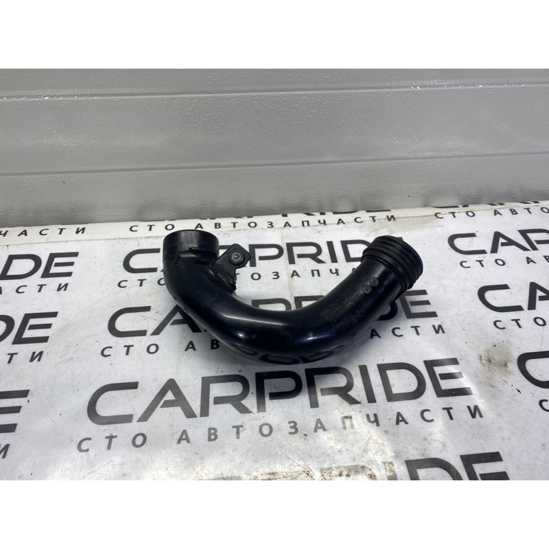 Патрубок воздушного фильтра (впускная система) BMW 5-series F10 2011 3.0 N55B30 13717583727