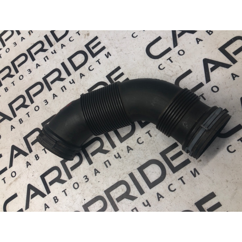 Патрубок воздушного фильтра (впускная система) Volkswagen Passat B7 2014 1.8 5c0129684