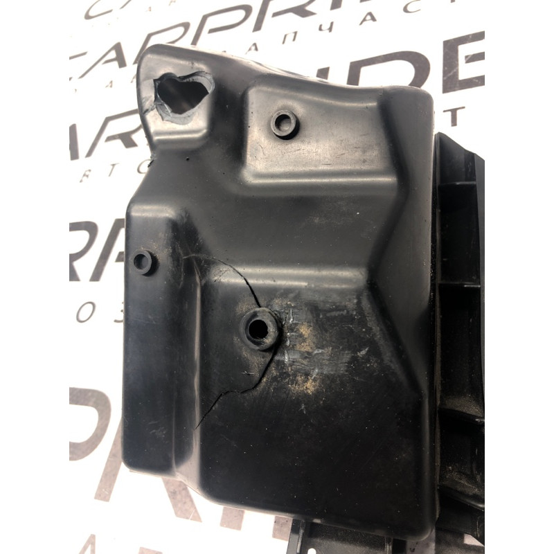 Кріплення бампера (кузов і елементи) FORD Focus MK3 2015 2.0 F1EZ17787B