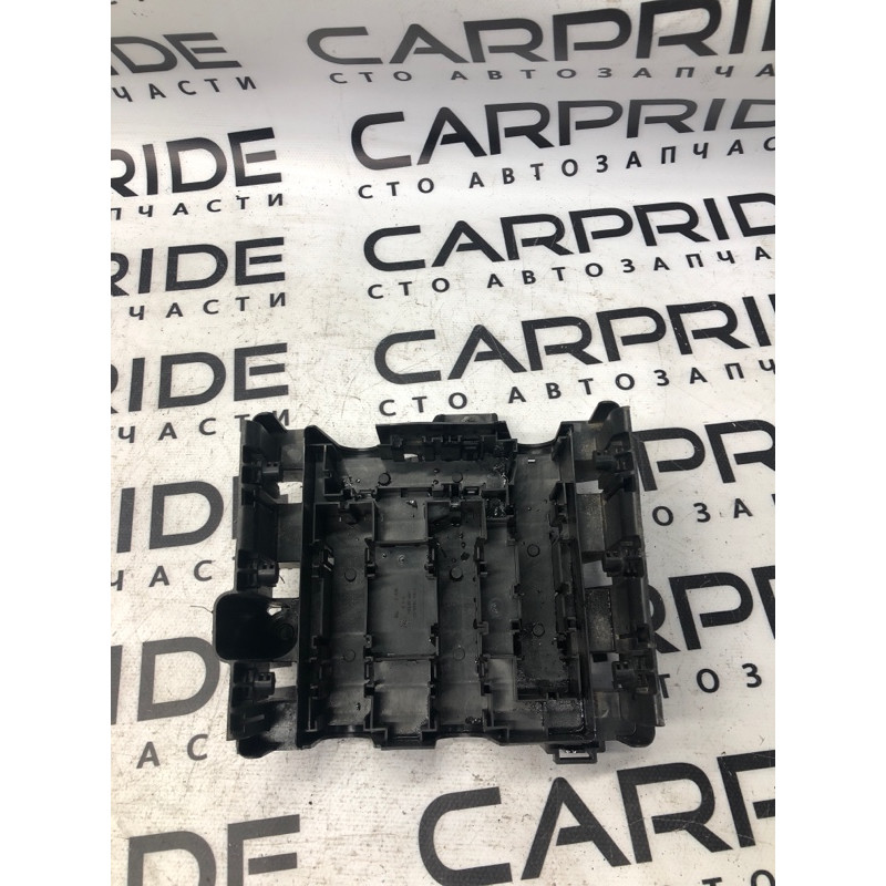 Корпус блока предохранителей (кузов и элементы) Cadillac Xt5 1 2016 3.6 7154785630