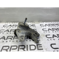 Кронштейн двигателя