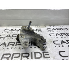 Кронштейн двигателя