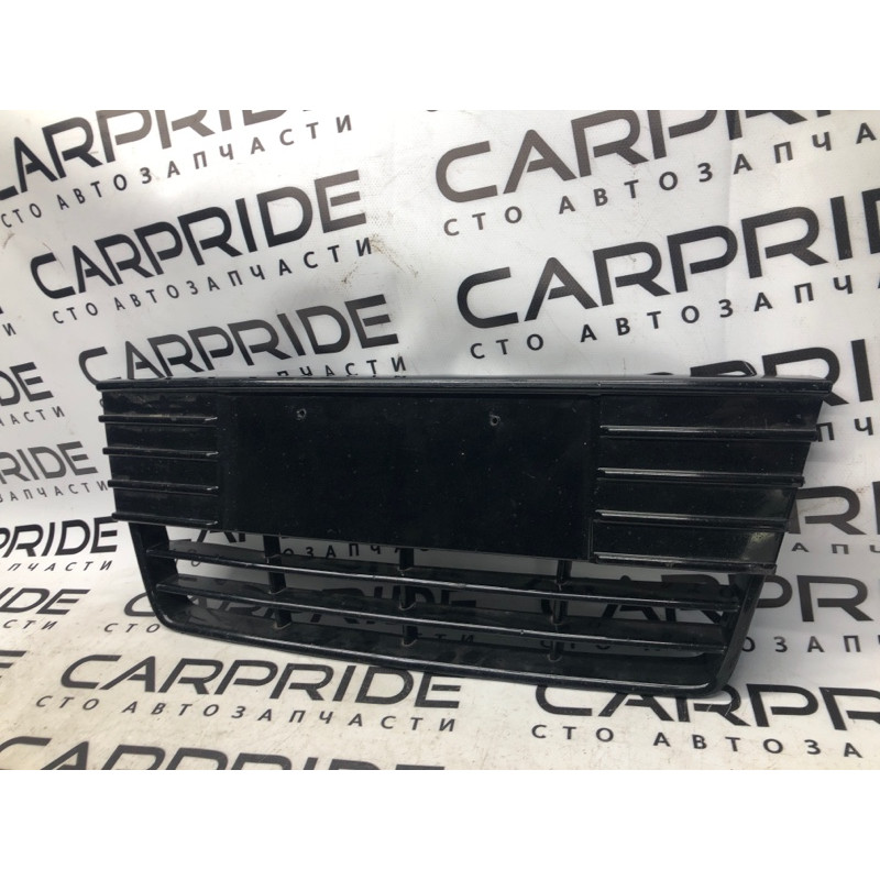 Решетка бампера (кузов и элементы) Ford Focus MK3 bm5117k945