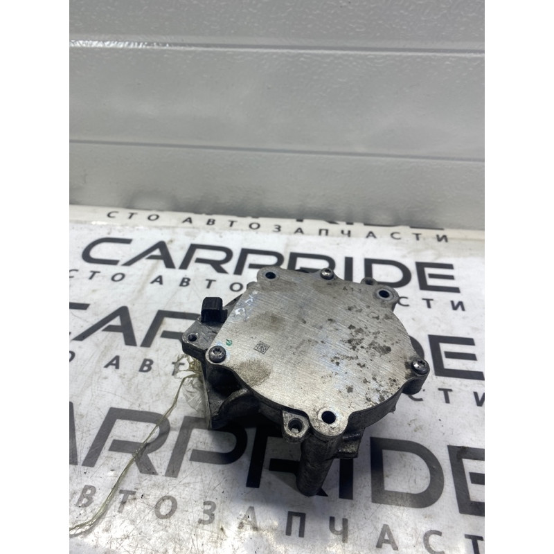 Вакуумный насос (тормозная система) Volkswagen Passat B7 2014 1.8 06K145100J