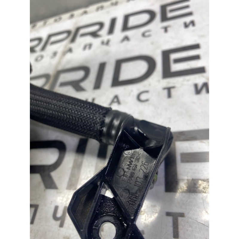 Трубка масляная (двигатель и элементы) Volkswagen Passat B7 2014 1.8 06l103226