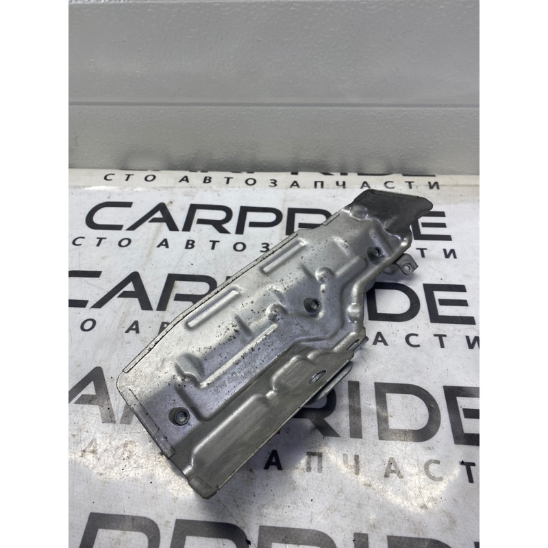 Защита коллектора (выпускная система) Volkswagen Passat B7 2014 1.8 06K145325A