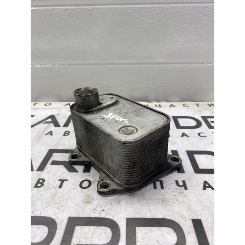 Теплообменник масляного фильтра (двигатель и элементы) Volkswagen Passat B7 2014 1.8 06K117021B