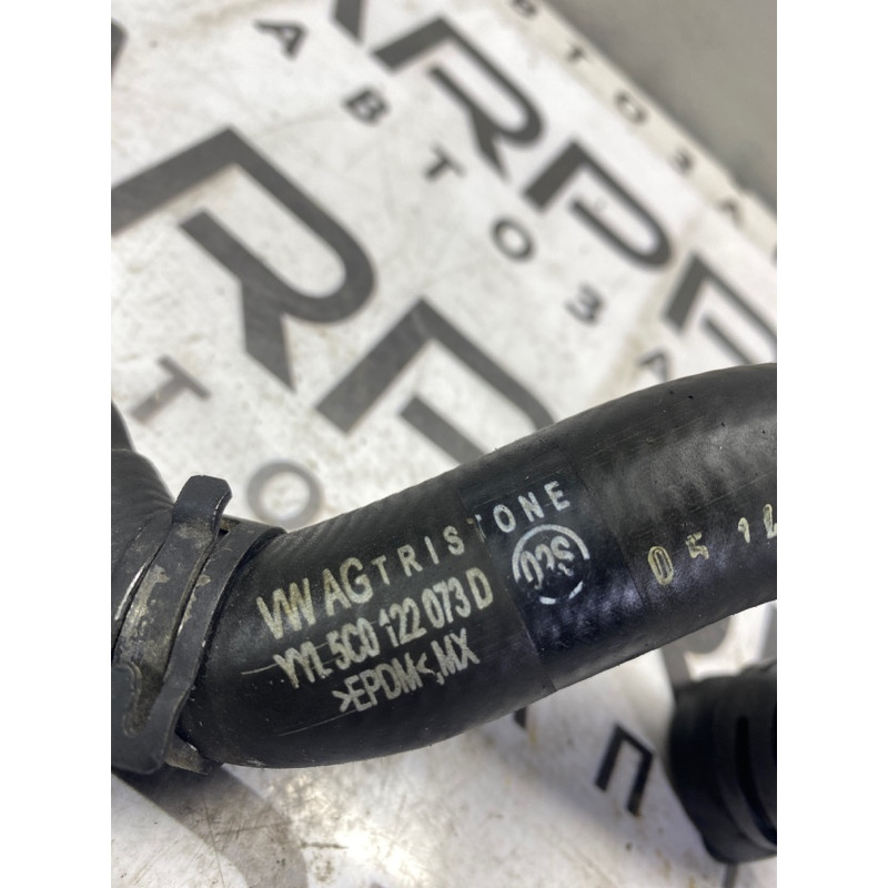 Патрубок (система охлаждения) Volkswagen Passat B7 2014 1.8 5c0122073d