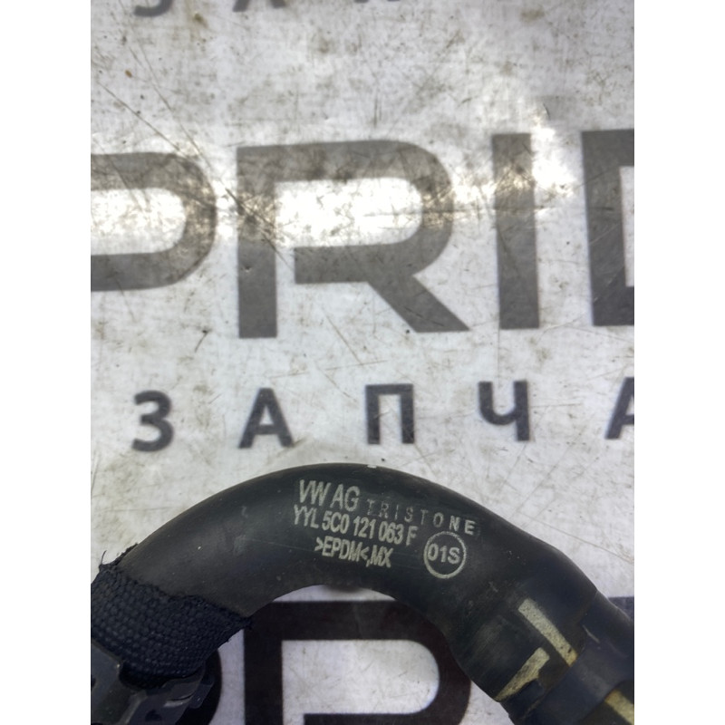 Патрубок (система охлаждения) Volkswagen Passat B7 2014 1.8 5C0121063F