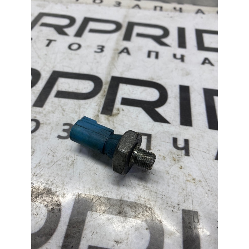 Датчик давления масла (электрика двигателя) Volkswagen Passat B7 2014 1.8 06k919081b