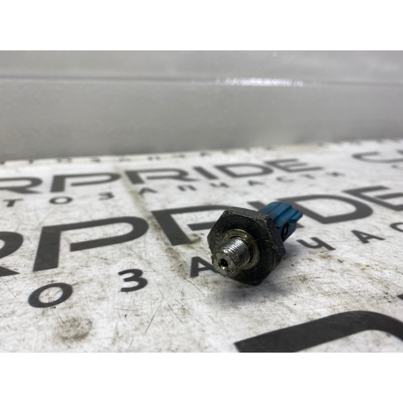 Датчик давления масла (электрика двигателя) Volkswagen Passat B7 2014 1.8 06k919081b