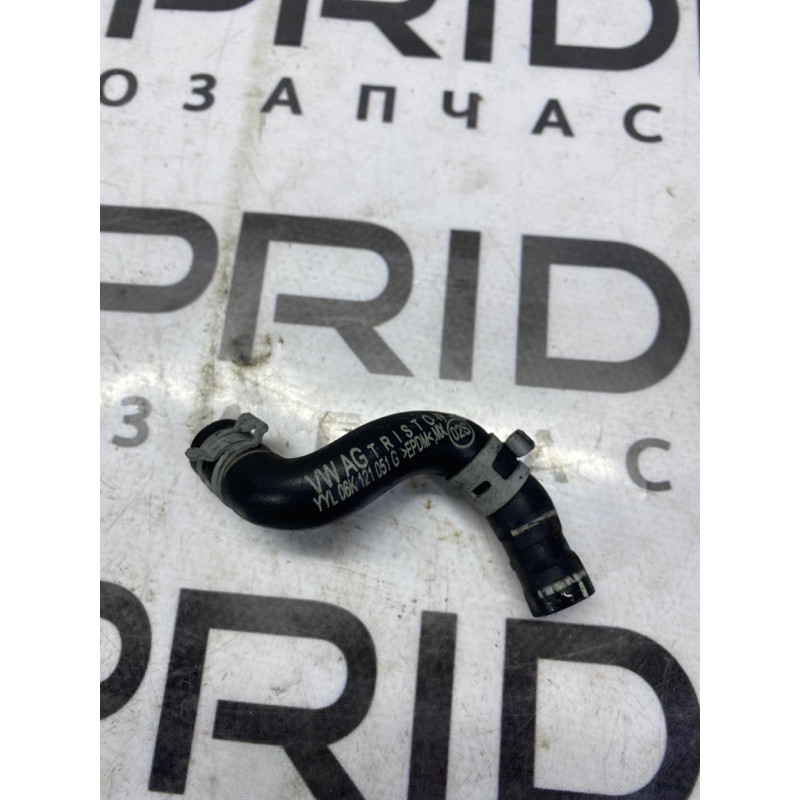 Патрубок (система охлаждения) Volkswagen Passat B7 2014 1.8 06k121051g