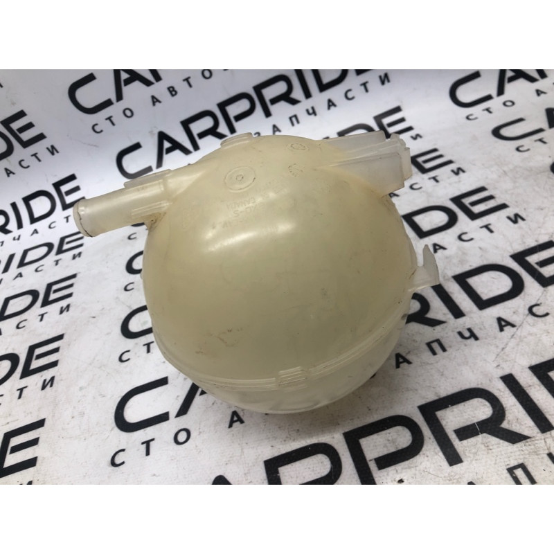 Бачок расширительный (система охлаждения) Cadillac Xt5 1 2016 3.6 23386455