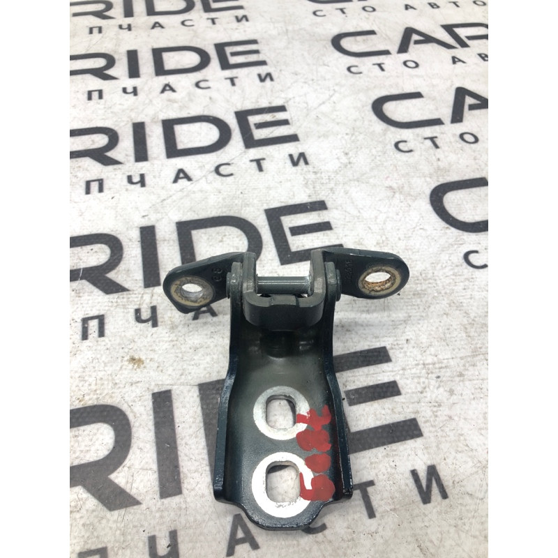 Петля двери (кузов и элементы) Cadillac Xt5 1 2016 3.6