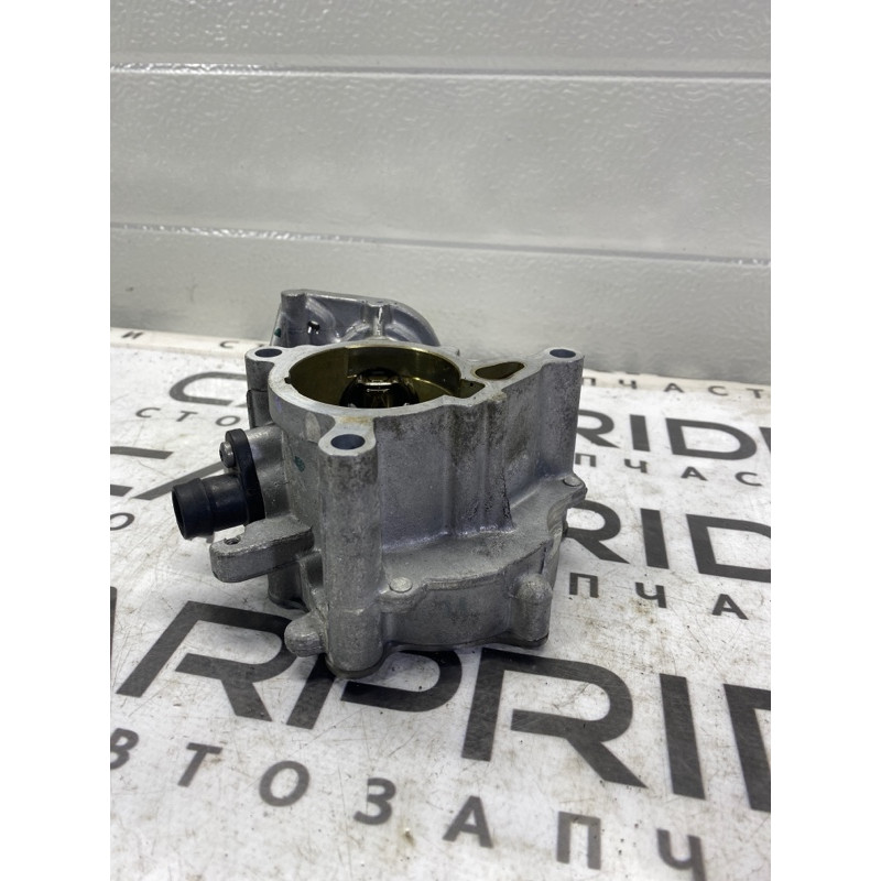 Вакуумный насос (тормозная система) Volkswagen Passat B7 2014 1.8 06K145100J