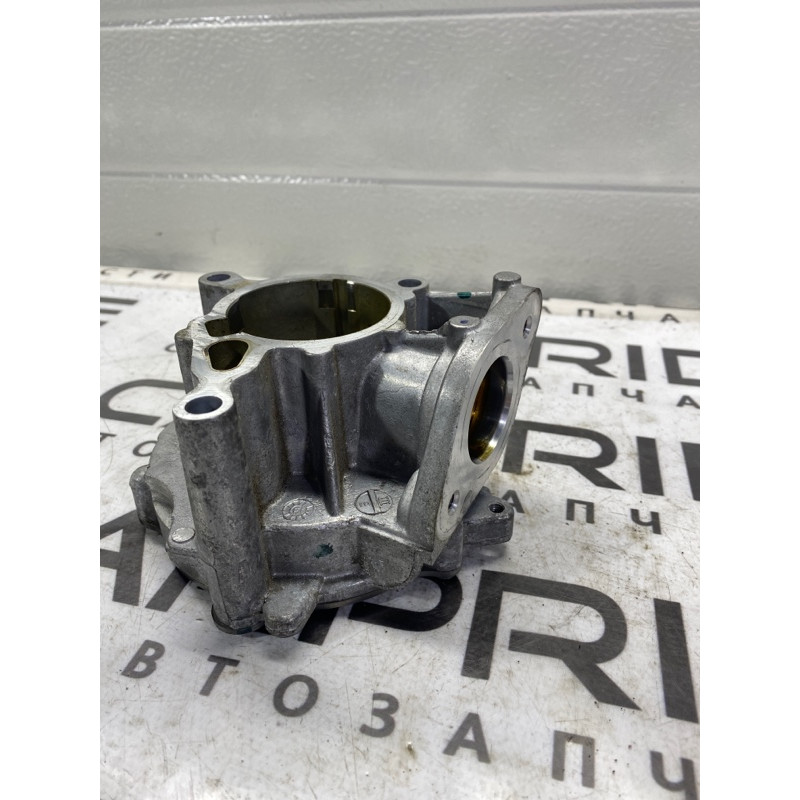 Вакуумный насос (тормозная система) Volkswagen Passat B7 2014 1.8 06K145100J