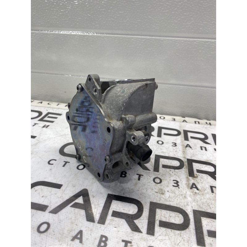 Вакуумный насос (тормозная система) Volkswagen Passat B7 2014 1.8 06K145100J