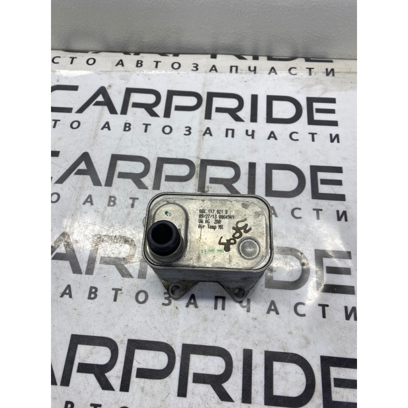 Теплообменник масляного фильтра (двигатель и элементы) Volkswagen Passat B7 2014 1.8 06K117021B