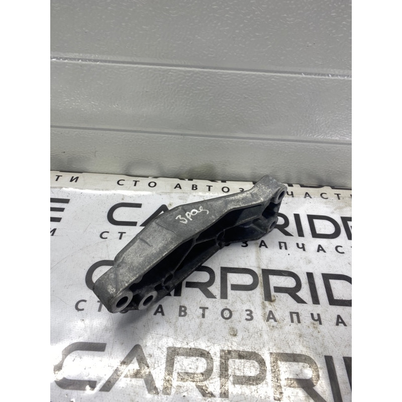 Кронштейн КПП (трансмиссия) Volkswagen Passat B7 2014 1.8 1k0199117