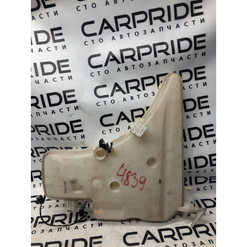 Бачок омывателя (кузов и элементы) BMW 3-series E92 2010 3.0 N54 61677157146