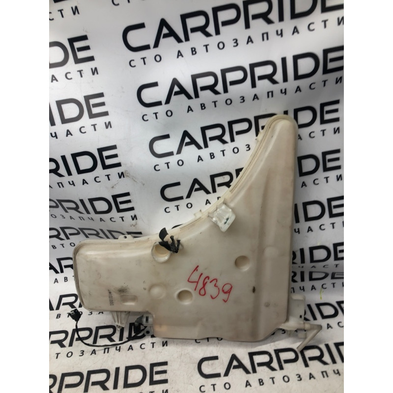 Бачок омывателя (кузов и элементы) BMW 3-series E92 2010 3.0 N54 61677157146