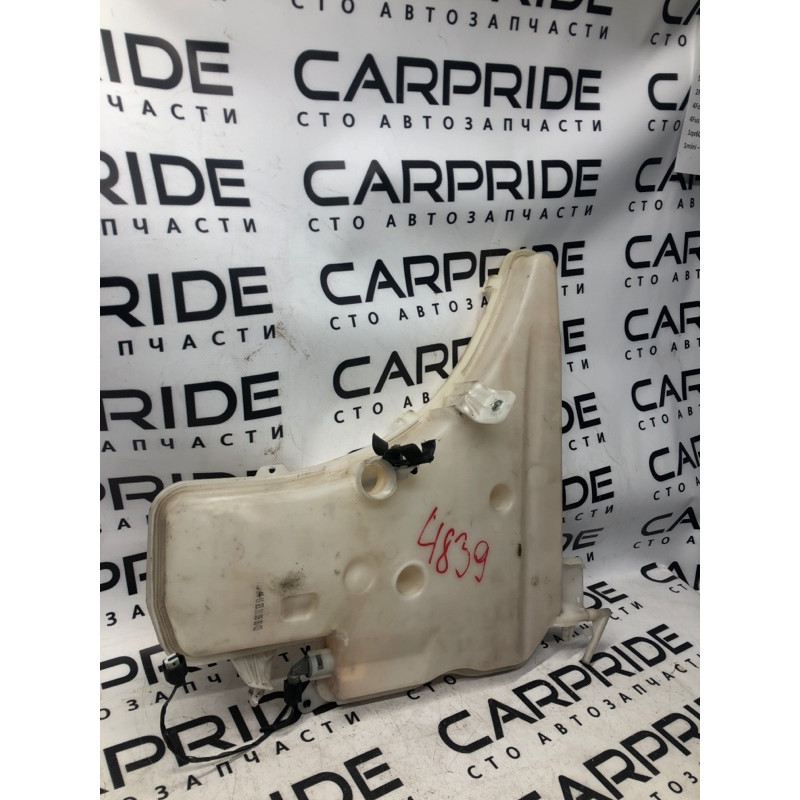 Бачок омывателя (кузов и элементы) BMW 3-series E92 2010 3.0 N54 61677157146