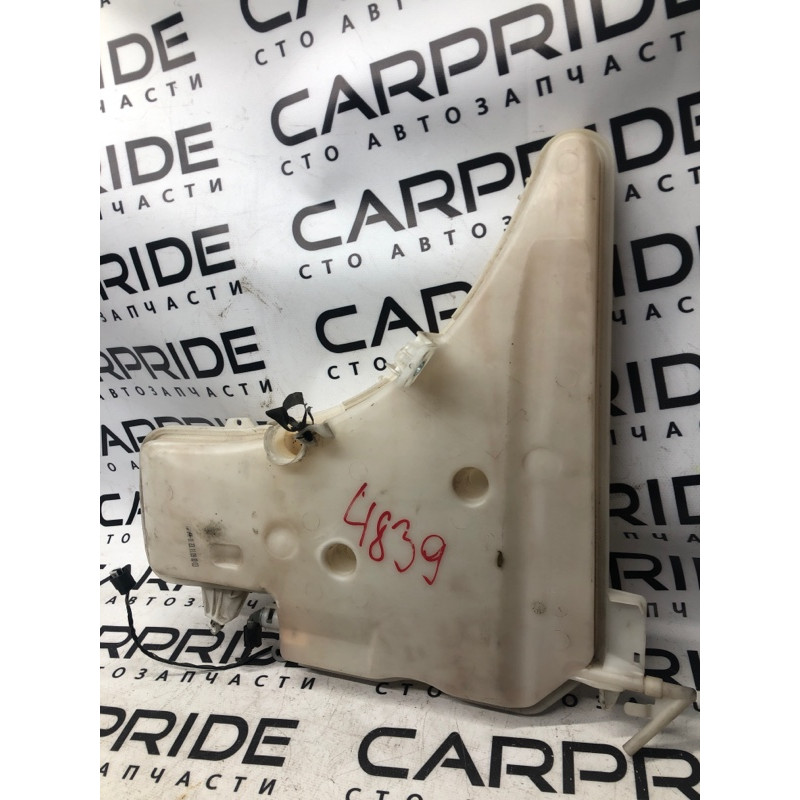 Бачок омывателя (кузов и элементы) BMW 3-series E92 2010 3.0 N54 61677157146