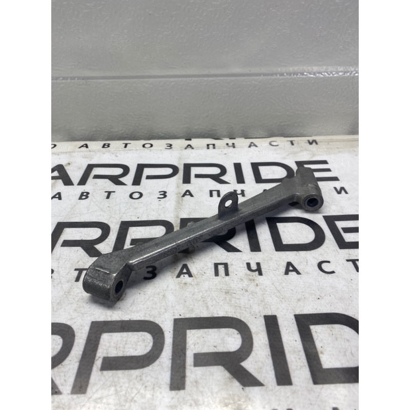 Кронштейн впускного коллектора (кронштейны двигателя) Volkswagen Passat B7 2014 1.8 06l129723c