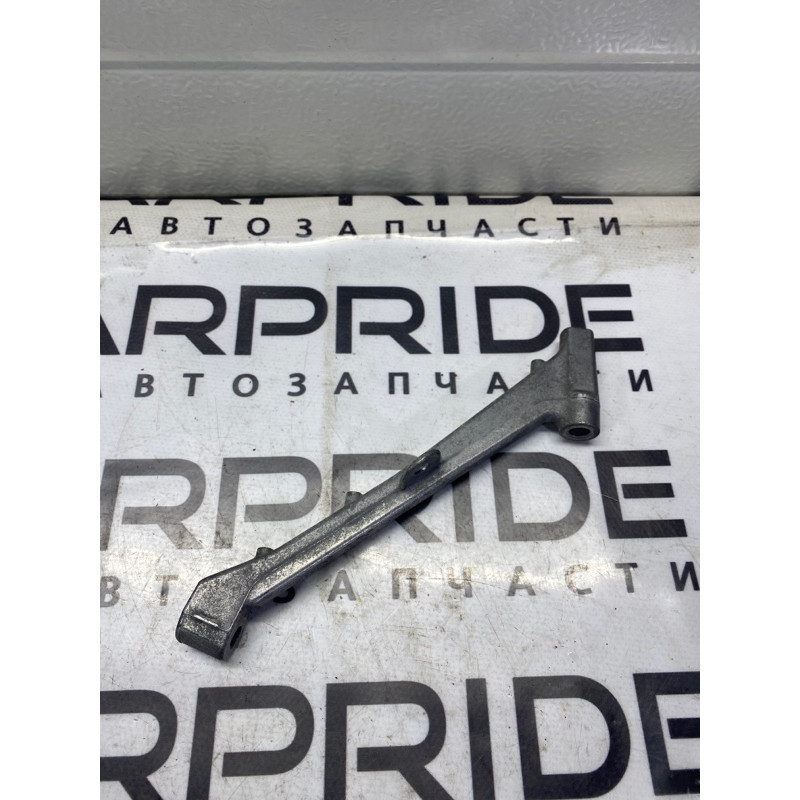 Кронштейн впускного коллектора (кронштейны двигателя) Volkswagen Passat B7 2014 1.8 06l129723c