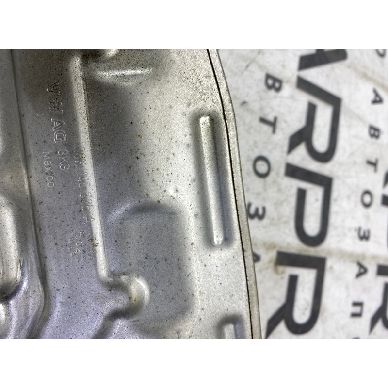 Защита коллектора (выпускная система) Volkswagen Passat B7 2014 1.8 06K145325A