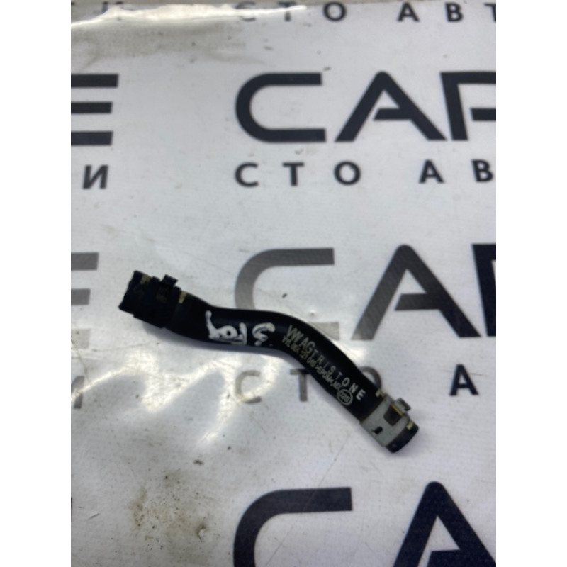 Патрубок (система охлаждения) Volkswagen Passat B7 2014 1.8 06k121049