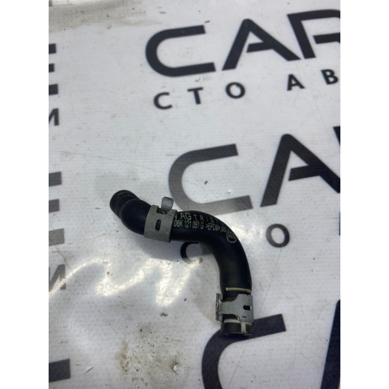 Патрубок (система охлаждения) Volkswagen Passat B7 2014 1.8 06k121051g