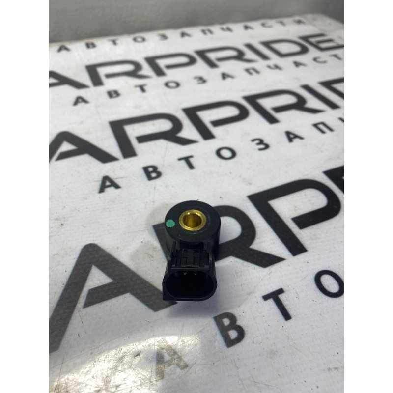 Датчик детонации (электрика двигателя) Cadillac Xt5 1 2016 3.6 12636736