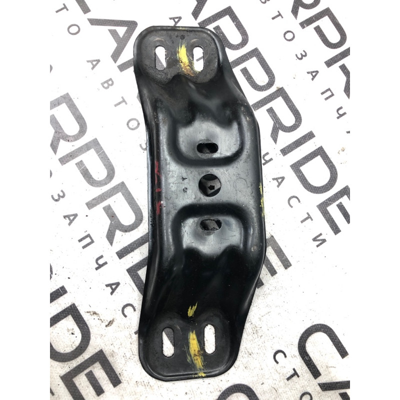 Траверса (трансмісія) Mercedes-Benz E-class W124 1990 3.2