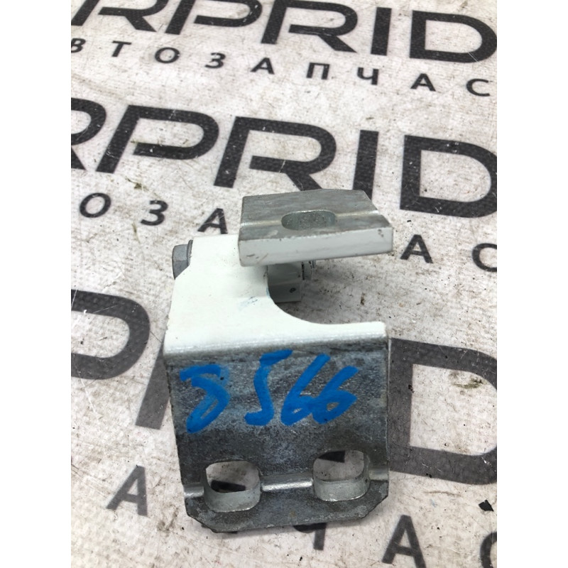 Петля двери (кузов и элементы) Jeep Renegade BU 2020 2.4