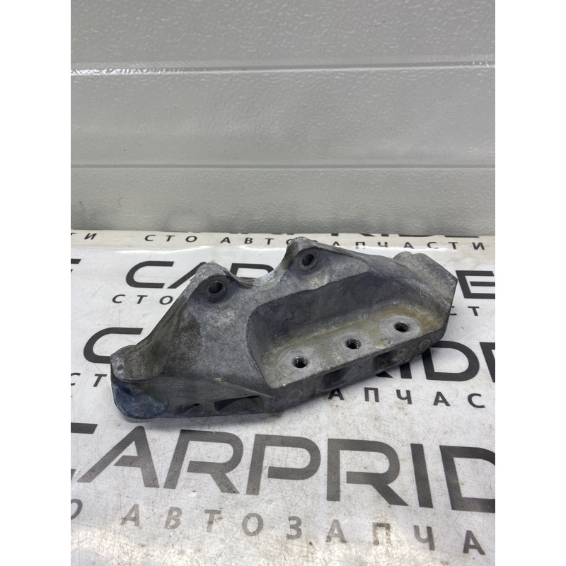 Кронштейн двигателя (кронштейны двигателя) Cadillac Xt5 1 2016 3.6