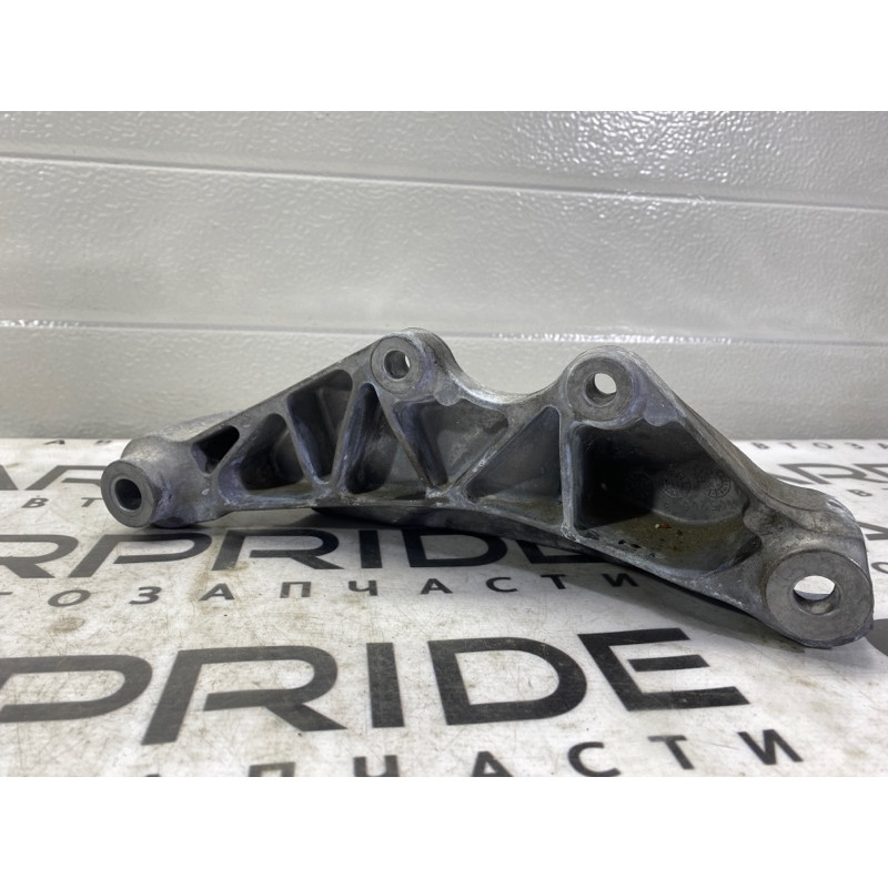 Кронштейн двигателя (кронштейны двигателя) Cadillac Xt5 1 2016 3.6