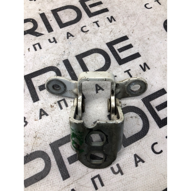 Петля дверей (кузов і елементи) Dodge Journey SXT 2013 3.6 5074256AB