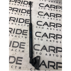 Амортизатор багажника