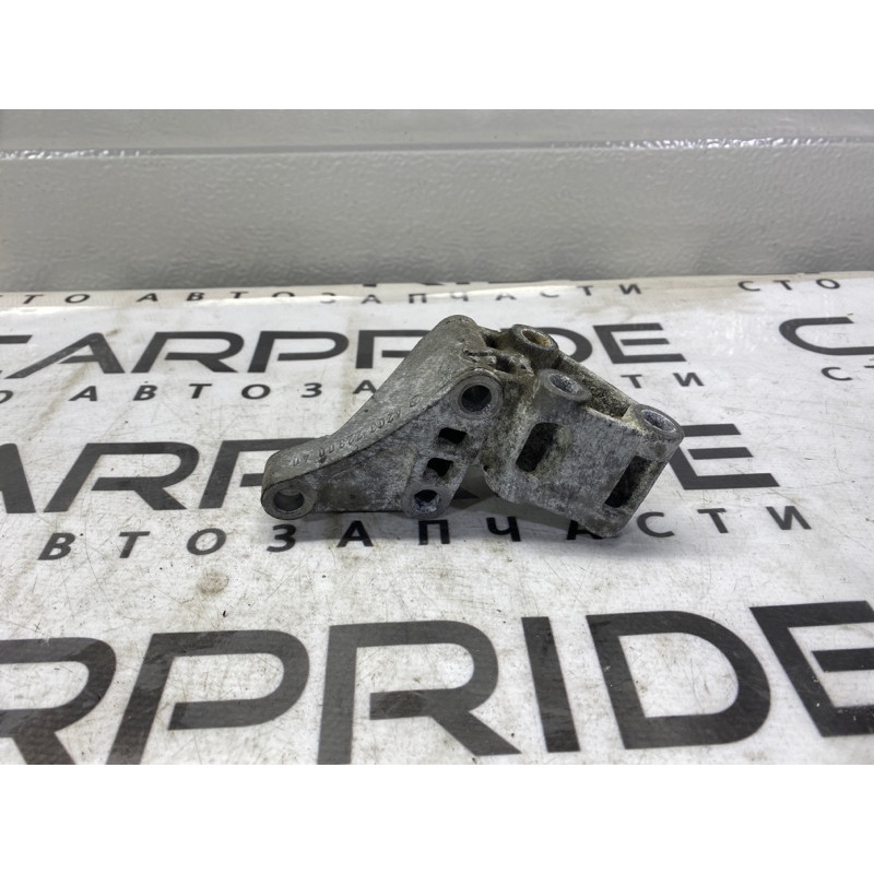 Кронштейн (двигатель и элементы) Mercedes-Benz C-class W203 2007 3.0 a2032230040