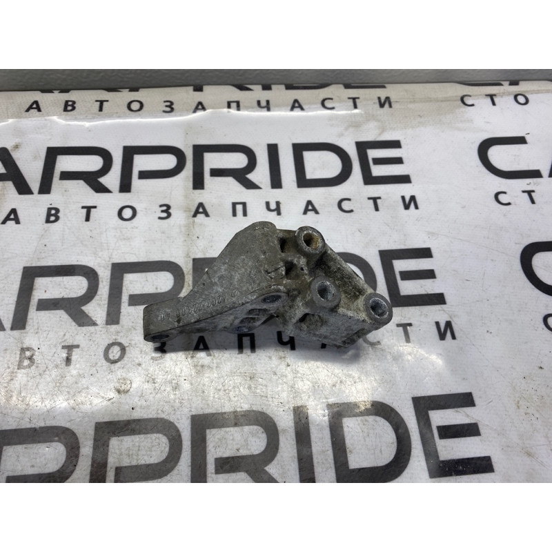 Кронштейн (двигатель и элементы) Mercedes-Benz C-class W203 2007 3.0 a2032230040