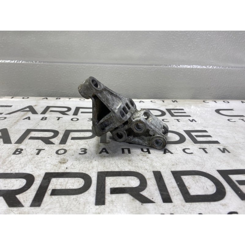 Кронштейн (двигатель и элементы) Mercedes-Benz C-class W203 2007 3.0 a2032230040